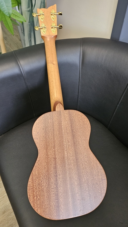 Kremona Ukulele Mari Tenor Demo inkl. Gig Bag